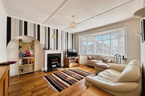 4 bedroom detached bungalow for sale, Stoneyfields Gardens, Edgware, HA8