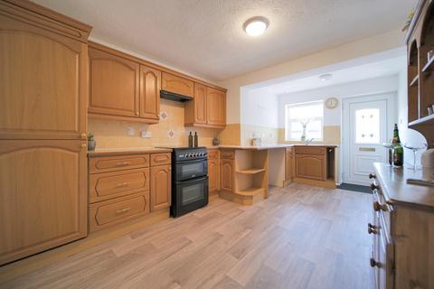 3 bedroom semi-detached house for sale, Cotswold Close, Melksham SN12
