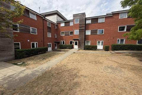 2 bedroom ground floor flat for sale, Isham Place, Ipswich IP3