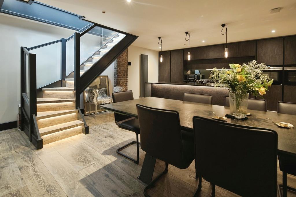 House in Hove - View 3