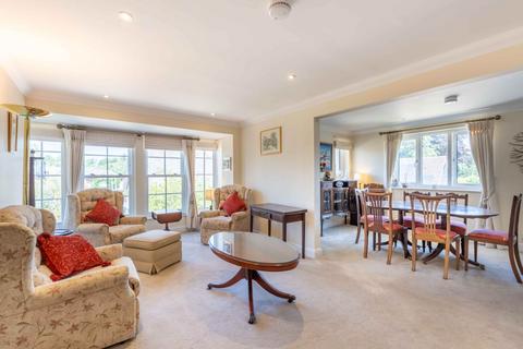 2 bedroom retirement property for sale, Fleur De Lis, Marlborough, SN8 2FN