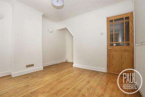 2 bedroom terraced house to rent, Bevan Street West, Lowestoft, NR32