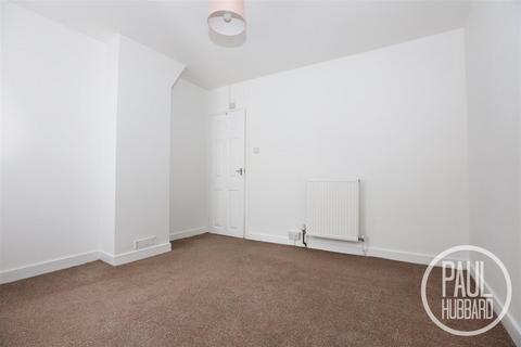 2 bedroom terraced house to rent, Bevan Street West, Lowestoft, NR32