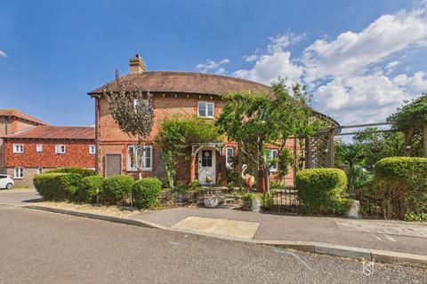 3 bedroom end of terrace house for sale, Splice Lane, Hailsham BN27