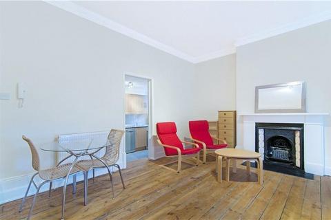 Studio to rent, Upper Berkeley Street, London W1H