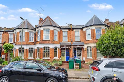 Sedgemere Avenue, London N2