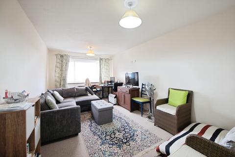 2 bedroom flat for sale, Blake Court, South Street, Gosport, Hampshire, PO12