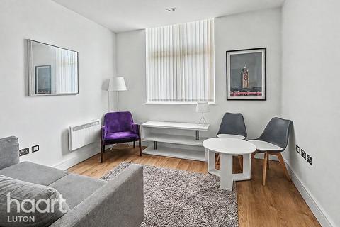 1 bedroom flat for sale, Arrowhead House, Laporte Way, Luton