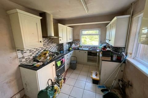 2 bedroom terraced house for sale, 149 High Road West, Felixstowe, Suffolk IP11 9BD