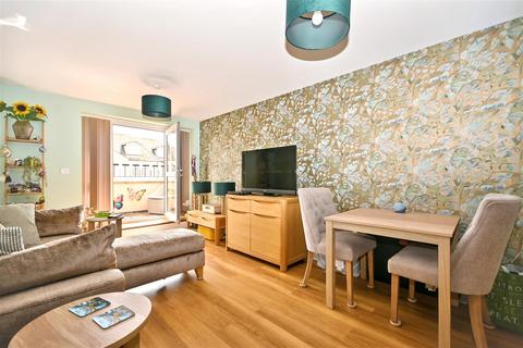 1 bedroom retirement property for sale, Jevington Gardens, Eastbourne