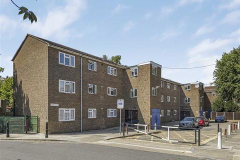 Brierly Gardens, London E2
