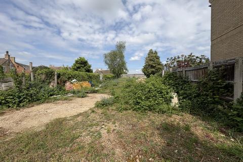 Plot for sale, 17 High Street, Market Deeping, Peterborough, Cambridgeshire PE6 8ED