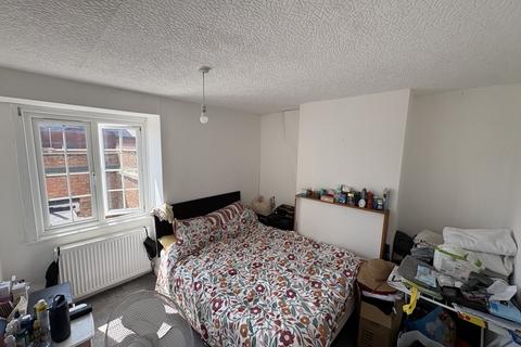 undefined, 196 Eltham High Street, Eltham, London