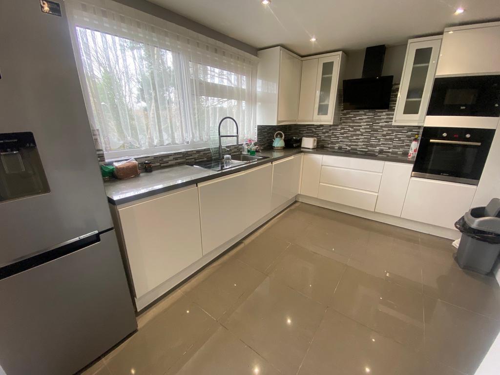 House in Sutton Coldfield, Driffold - View 2
