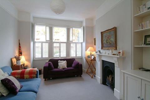 4 bedroom house to rent, Caistor Road, SW12