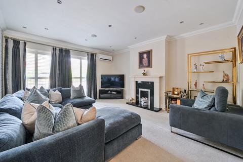 undefined, Brooklands Road, Weybridge, KT13