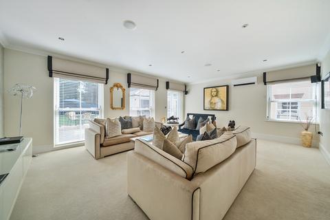 undefined, Brooklands Road, Weybridge, KT13