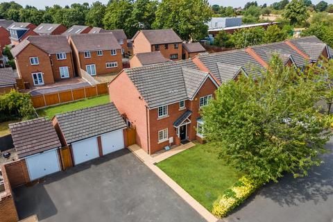4 bedroom detached house to rent, Park View, Castle Bromwich, Birmingham