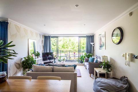 2 bedroom apartment to rent, Churchill Court, Madingley Road, Cambridge
