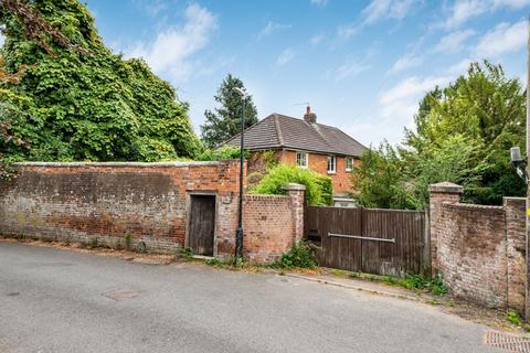 3 bedroom detached house for sale, Red House Cottage, 29 Old Road, Wateringbury, Maidstone, Kent, ME18 5PL