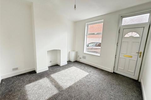 3 bedroom terraced house to rent, Orchard Street, Derbyshire DE7