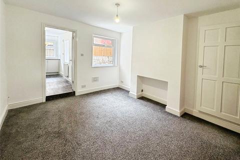 3 bedroom terraced house to rent, Orchard Street, Derbyshire DE7