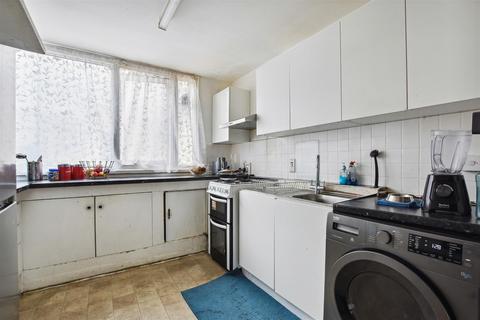3 bedroom apartment for sale, Rowley Way, London