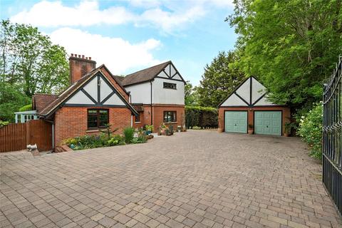 4 bedroom detached house for sale, London Road, Send, Surrey, GU23
