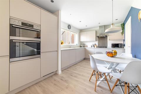 4 bedroom detached house for sale, Dalgleish Road, Newcastle Upon Tyne NE20