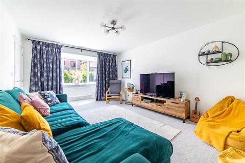 4 bedroom detached house for sale, Dalgleish Road, Newcastle Upon Tyne NE20