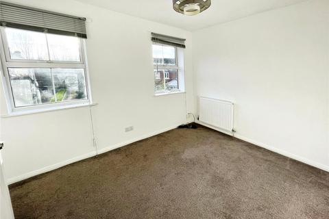 2 bedroom end of terrace house to rent, Stonebridge Close, Shropshire TF4