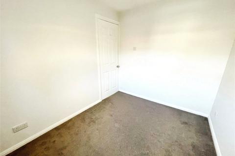 2 bedroom end of terrace house to rent, Stonebridge Close, Shropshire TF4