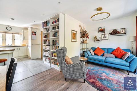3 bedroom semi-detached house for sale, Longwall, Northamptonshire NN13