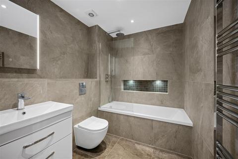 2 bedroom flat to rent, Kembrey Park, Upper Stratton, Swindon
