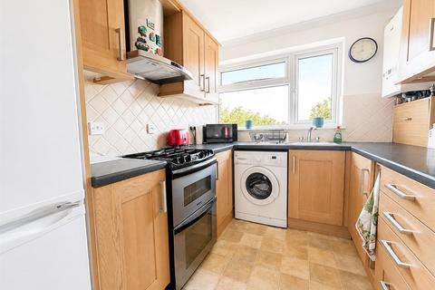 2 bedroom apartment for sale, Silverdale Court, Woodthorpe