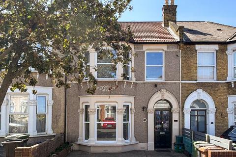Arngask Road, Catford, SE6