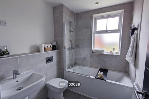 3 bedroom terraced house to rent, Grey Willow Drive, Beverley, HU17 0ZH