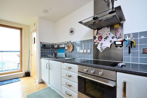 1 bedroom flat to rent, Biggs Square, Hackney, London, E9