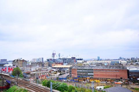 1 bedroom flat to rent, Biggs Square, Hackney, London, E9