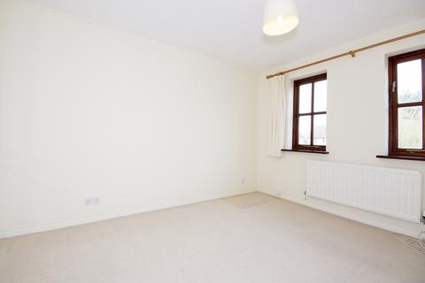 2 bedroom terraced house to rent, Deer Park, Witney