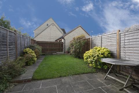 2 bedroom terraced house to rent, Deer Park, Witney