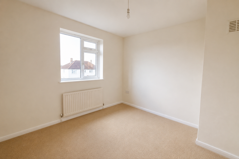 3 bedroom terraced house to rent, Keyham Lane West, Netherhall, Leicester LE5