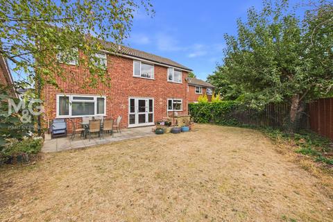 4 bedroom detached house for sale, Riseway Close, Bury St. Edmunds IP33