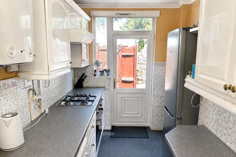 3 bedroom semi-detached house for sale, Ermington Crescent, Birmingham, West Midlands, B36