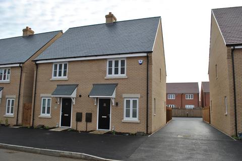 2 bedroom house to rent, Rutherford Way, Biggleswade