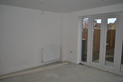 2 bedroom house to rent, Rutherford Way, Biggleswade