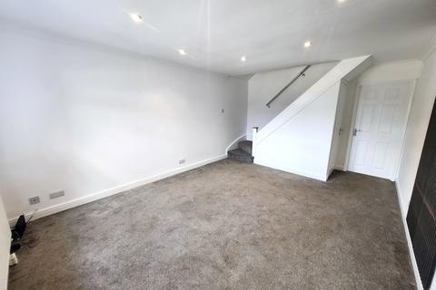 2 bedroom semi-detached house to rent, Welland Drive, Stourbridge DY8
