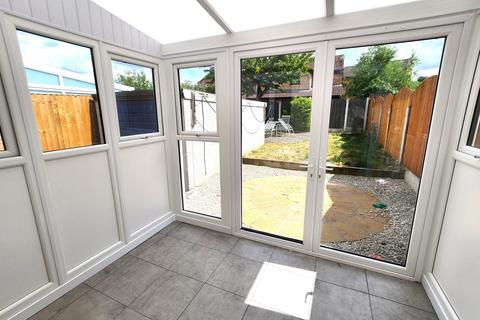2 bedroom semi-detached house to rent, Welland Drive, Stourbridge DY8
