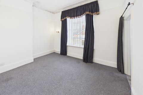 Studio to rent, Devonshire House, 89 Bath Road, Cheltenham, Gloucestershire, GL53