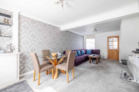 2 bedroom terraced house for sale, The Crescent, Slough  SL1